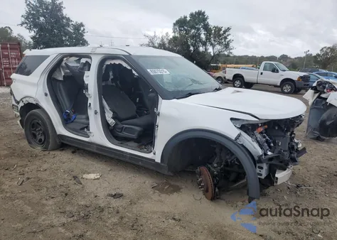 2022 Ford Explorer Police Interceptor z USA, uszkodzony, nr VIN 1FM5K8AW7NNA14355